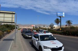 Sindicatos de Almería presionan por la jornada de 37,5 horas con una caravana de coches