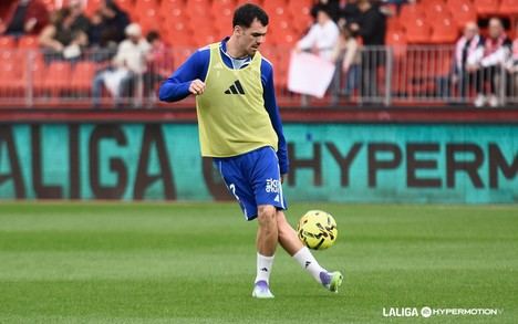 Álex Sola se une al Almería como sexto fichaje