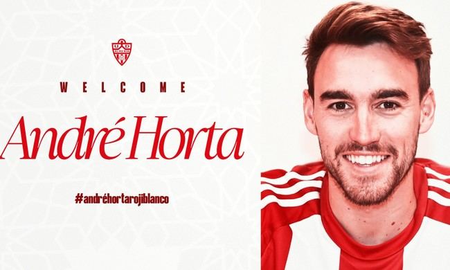 Horta refuerza el mediocampo del Almería