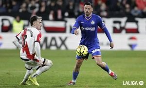 Javi Muñoz refuerza el centro del campo rojiblanco