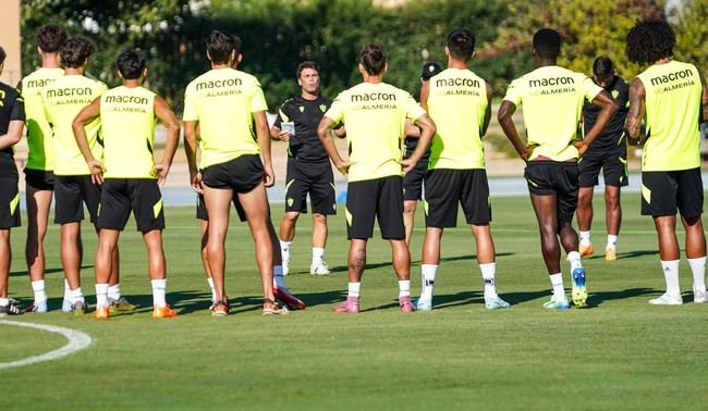 Almería busca romper la imbatibilidad del Dépor en Riazor