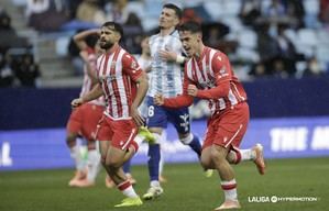 Almería a dos puntos del ascenso directo tras un año complicado