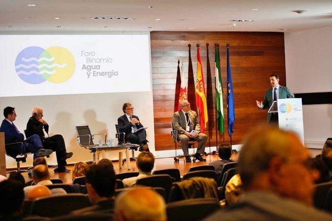 El presidente de Diputación clausura el ‘Foro Binomio y Energía’