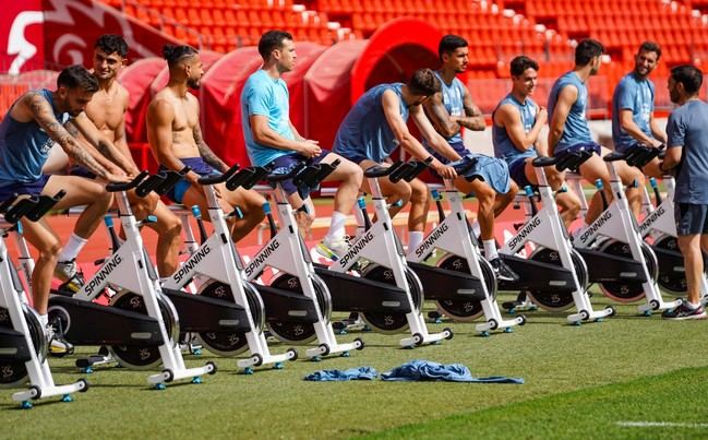 Almería se juega todo en Anduva ante el Mirandés