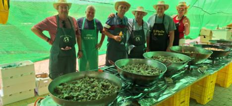 Almería saborea la tradición con el éxito masivo de la Pailada de Celín