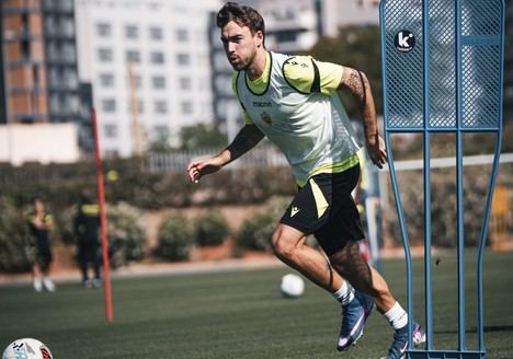 Horta, nuevo fichaje del Almería por tres temporadas