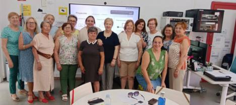 Finaliza con éxito el curso de competencias digitales para mayores en el Punto Vuela Dalías