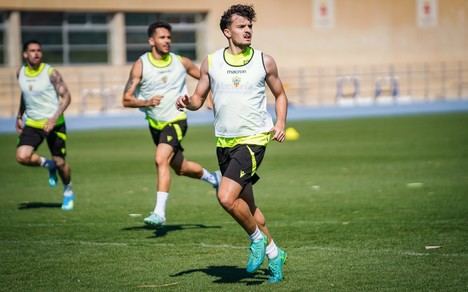 Guedes regresa en el momento clave