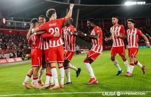 Almería sigue imparable: 3-1 ante Eibar