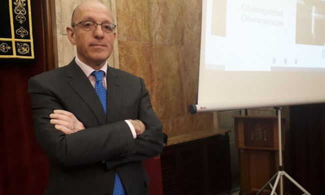 Asesor del CNI avisa de ataques informáticos a la Administración del Estado