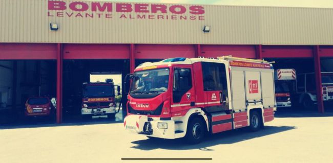 Bomberos del Levante estrena el nuevo camión subvencionado por la Diputación