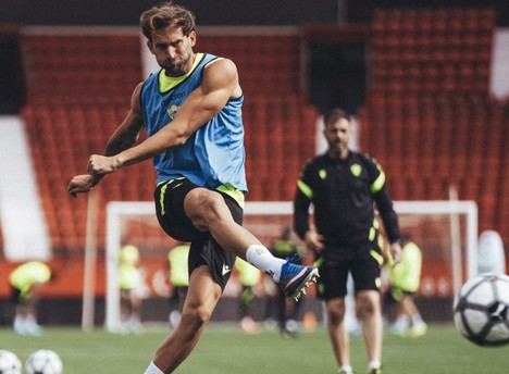 Almería busca récord y ascenso directo