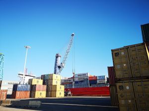El 60% de las exportaciones de Almería salen por vía marítima