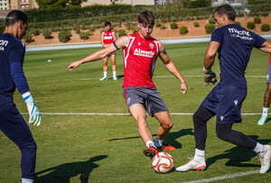 García Pimienta repite convocatoria para la Copa del Rey