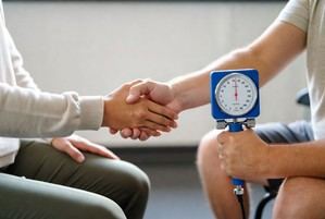 Detectan riesgo de párkinson con la fuerza de agarre en Almería