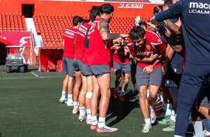 Guedes regresa al entrenamiento con el grupo