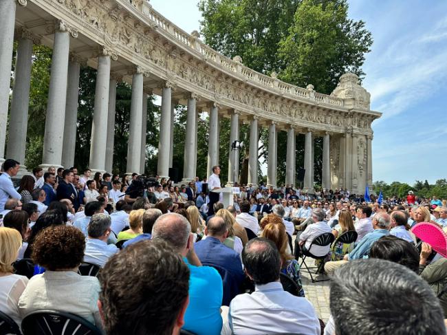 Los candidatos del PP de Almería en el encuentro con Feijóo