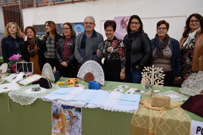 Vícar Prepara Su XIV Encuentro Provincial De Encajeras De Bolillo