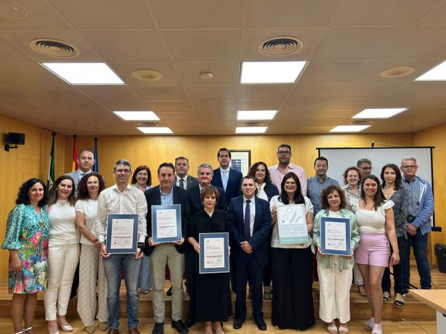 La Agencia de Calidad Sanitaria de Andalucía certifica cuatro explotaciones de Almería