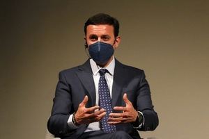 El presidente de Diputación anima a los jóvenes empresarios en el 25 aniversario de AJE