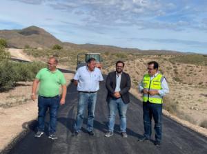 Zurgena renueva seis caminos y la Plaza de las Islas Baleares