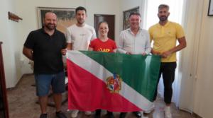 El alcalde de Berja recibe a Inma Soto tras su participación en el Mundial de Powerlifting