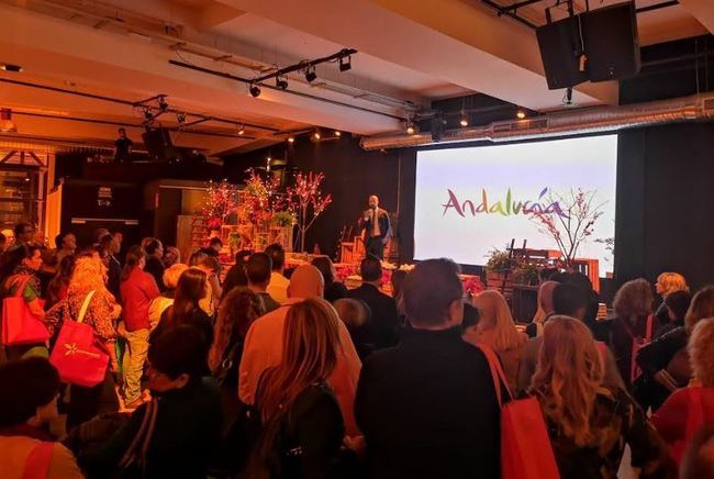 Almería se promociona como destino para la Navidad en Madrid