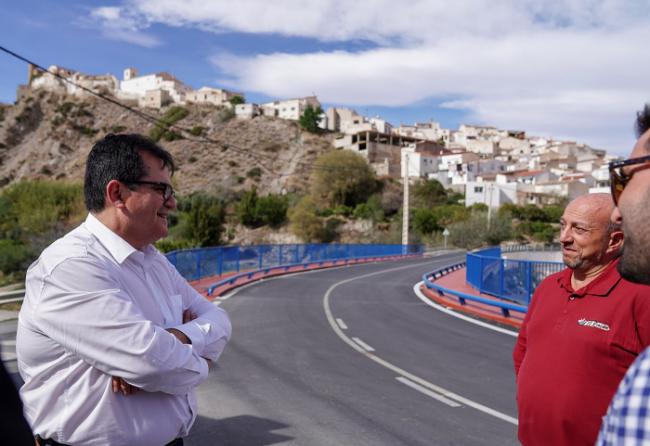 Diputación licita proyectos para renovar el firme de calles y caminos de Zurgena y Partaloa
