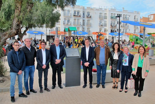 Vera inaugura la remodelación de la “Plaza Flores”
