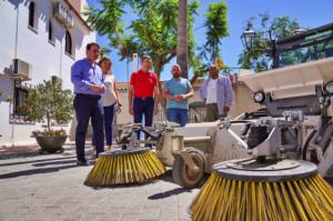 Nueva barredora de la Diputación y el Ayuntamiento para Los Gallardos
