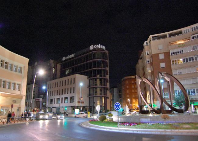 Cajamar apagará sus edificios más emblemáticos en Almería por La Hora del Planeta