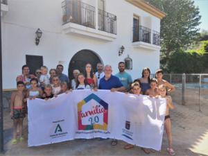 Diputación realiza un taller de alfarería dirigido a familias de Canjáyar
 