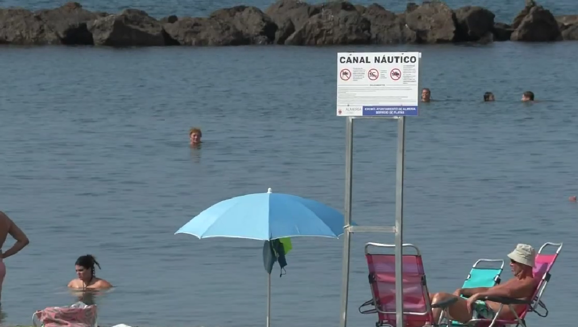 Socorrismo en las playas de al capital hasta mediados de este mes
