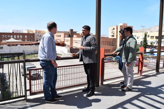 Ciudadanos reclama habilitar los aparcamientos del Puente de Pescadería