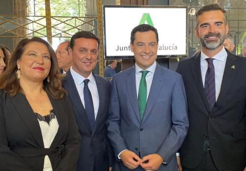 El PP de Almería acude a respaldar a sus consejeros