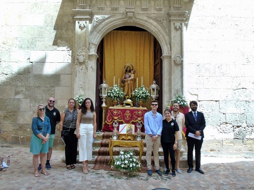 La Hermandad de Estudiantes, primer premio del Concurso de Altares Efímeros