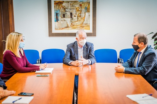Convenio entre Ayuntamiento de Roquetas y Cámara de Comercio por el Plan Impulsa