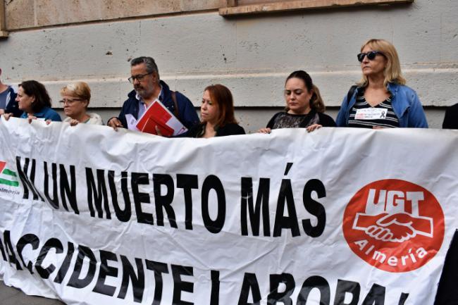 Concentración tras el séptimo muerto en accidente laboral