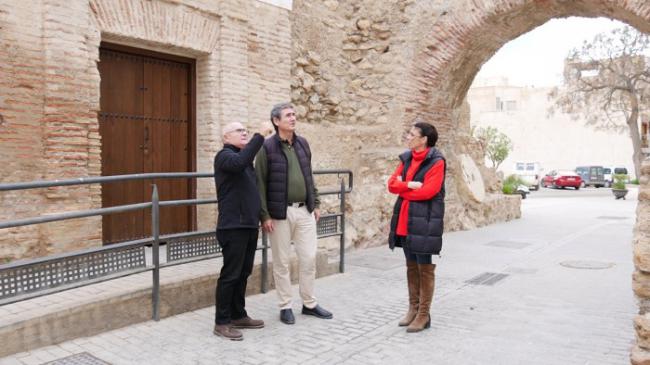 Tres empresas compiten por el proyecto más grande de Adra