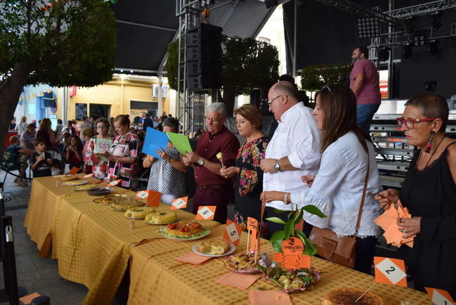 Comienza la Feria del Mediodía en Gádor con degustación de morcilla y concurso de tortillas