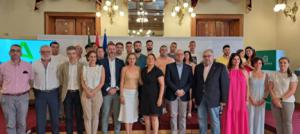 Crespo entrega ayudas a 13 jóvenes agricultores almerienses