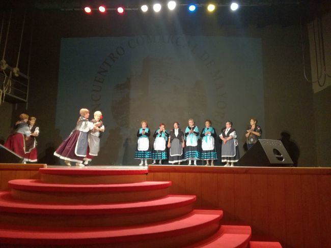 Los mayores de Filabres-Alhamilla se reunen en Tabernas para participar en el V Encuentro comarcal