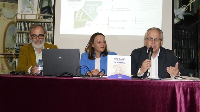 Vélez Rubio acoge la exposición del Bicentenario de la creación de la provincia y Diputación
