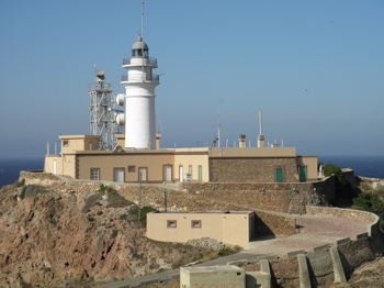 Almería se suma al Día Mundial de los Faros encendiendo los suyos