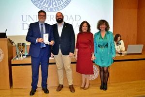 Ciencias Económicas y Empresariales festeja su patrón con la entrega de distinciones