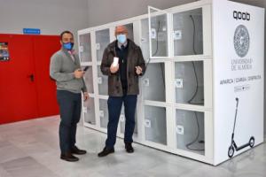 La UAL instala las primeras taquillas para patinetes eléctricos en Almería