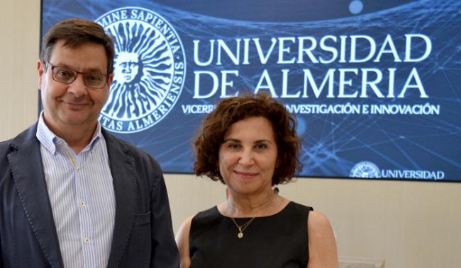 La astrofísica española Begoña Vila comparte en la UAL su experiencia en la NASA