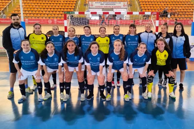 A la UAL en los CAU se le escapan los bronces de fútbol sala