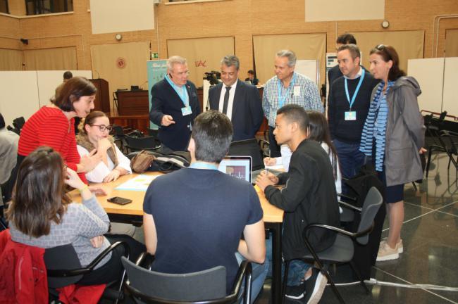Más de 50 estudiantes participan en la segunda edición de Ideas Factory