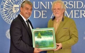 La UAL recibe el I Premio de la Fundación Alejandro Rojas Marcos